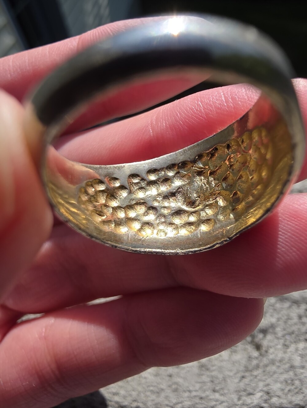 Vintage Light Colored Gold Toned Men's Ring With Clear And Red Stones - Picture 9 of 14
